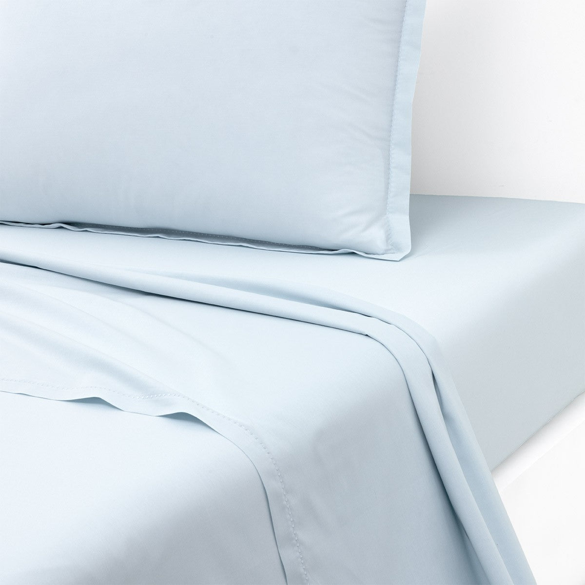An image of Yves Delorme Batiste Flat Sheet