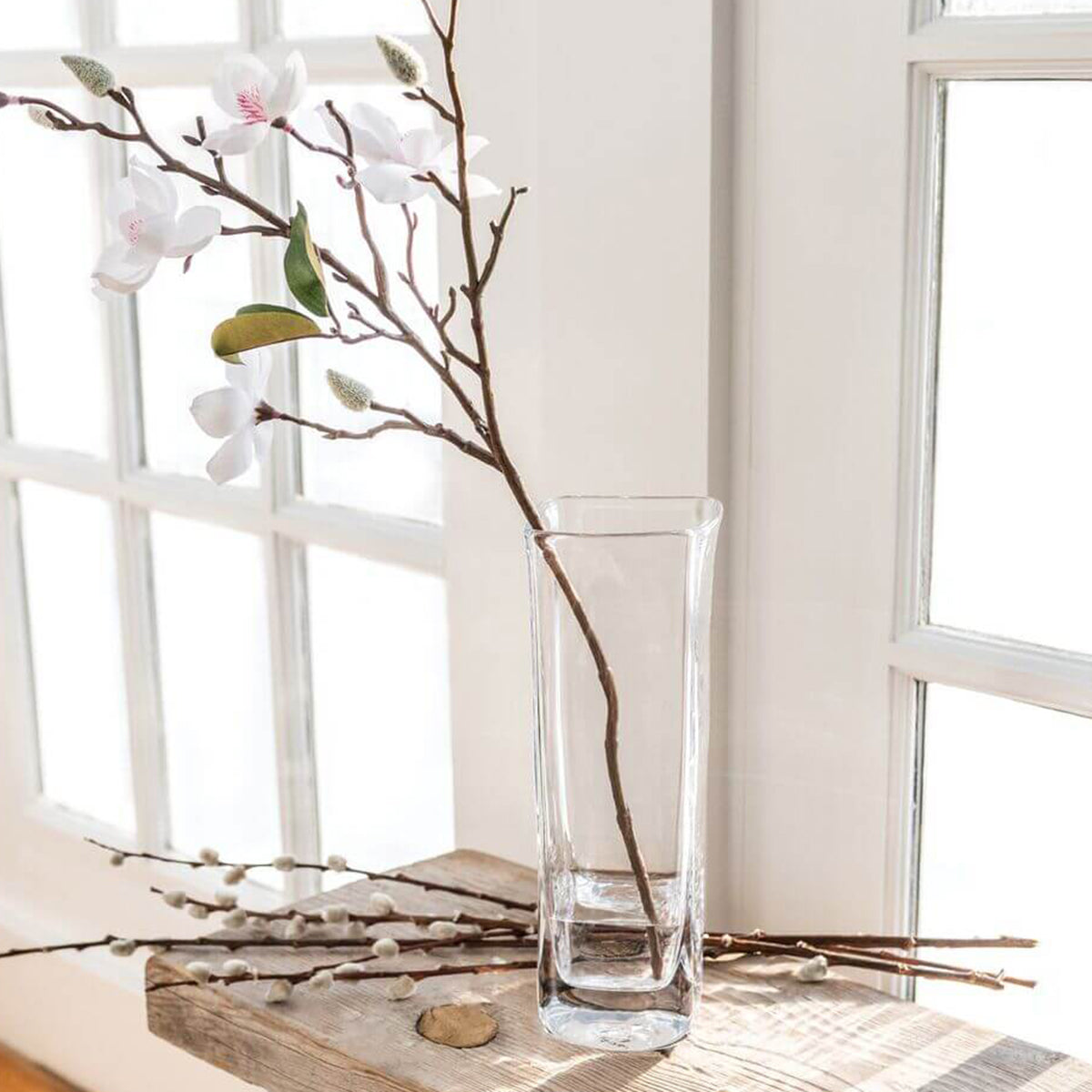 An image of Simon Pearce Woodbury Vase - L