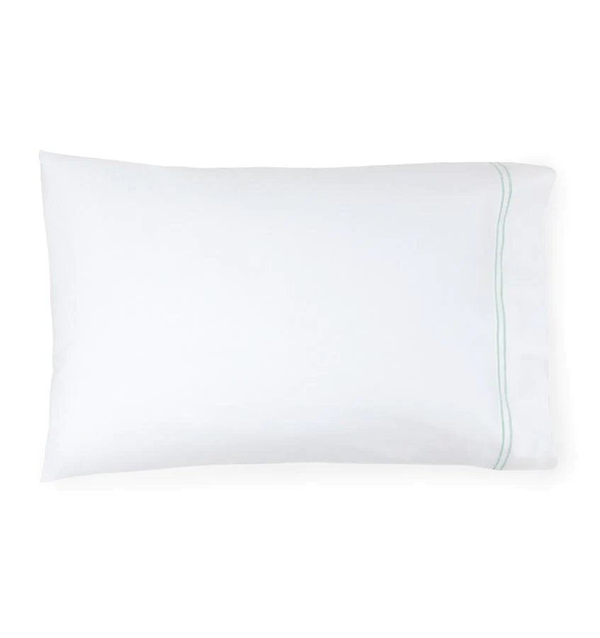 An image of Sferra Grande Hotel Pillowcase Pair