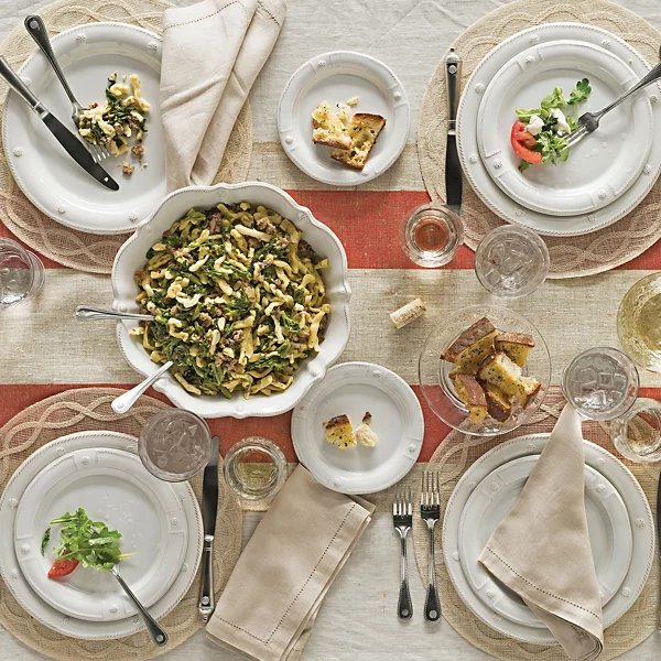 An image of Juliska Berry & Thread Whitewash Serving bowl