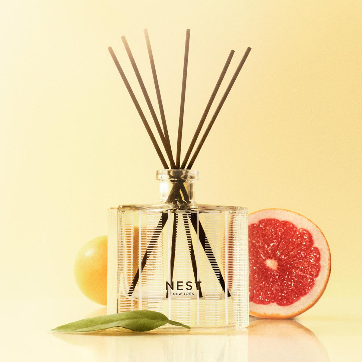 Nest Fragrances Grapefruit Reed Diffuser 5.9 fl oz