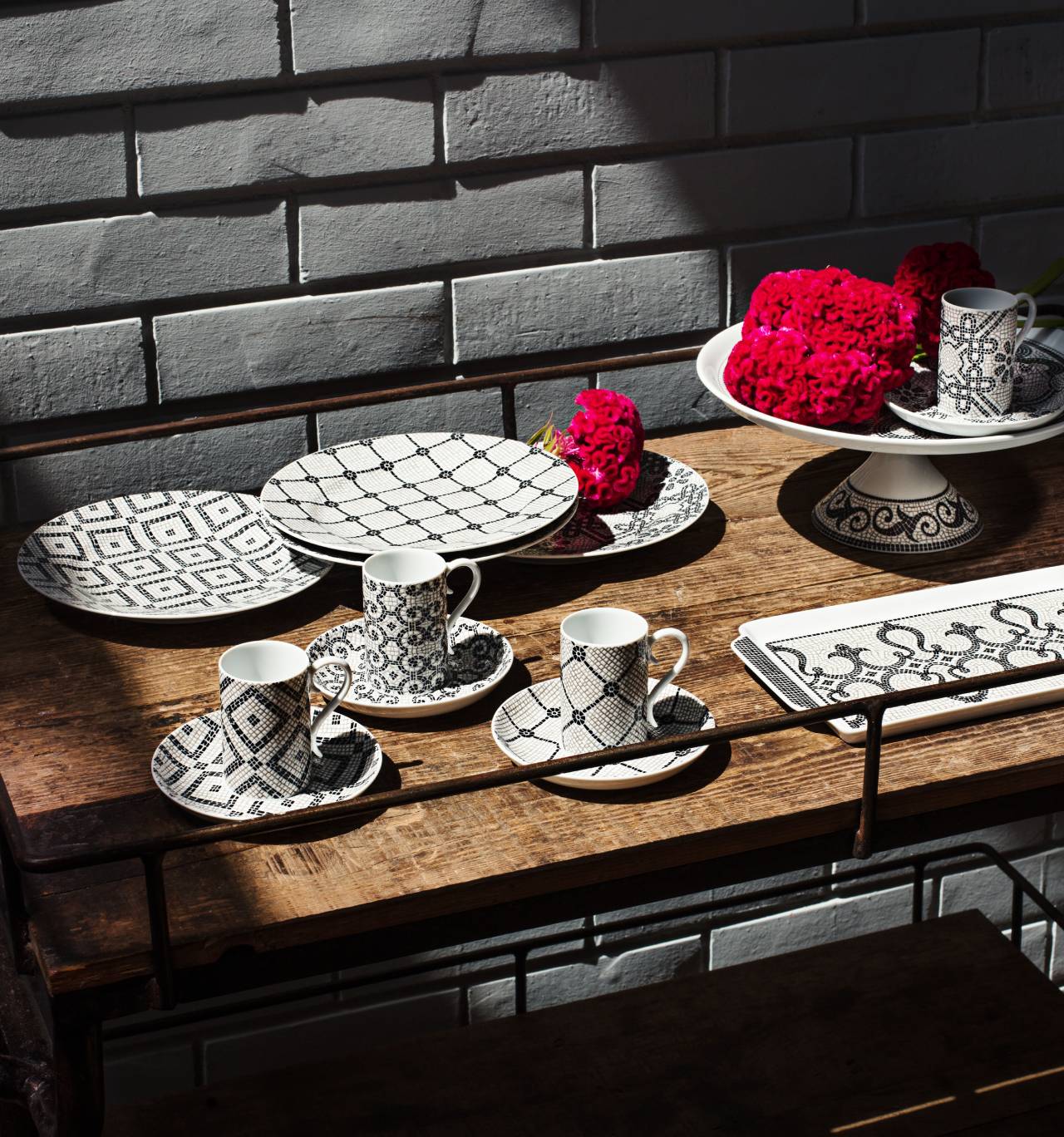 Vista Alegre Calçada Portuguesa Cake Stand