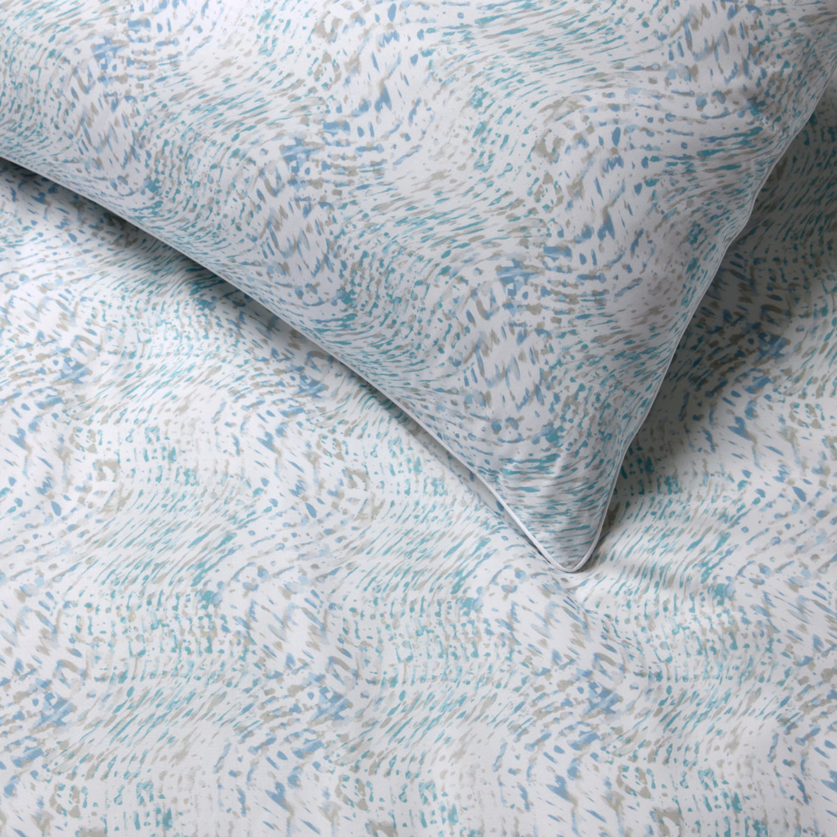 An image of Sferra Meloria Duvet Cover