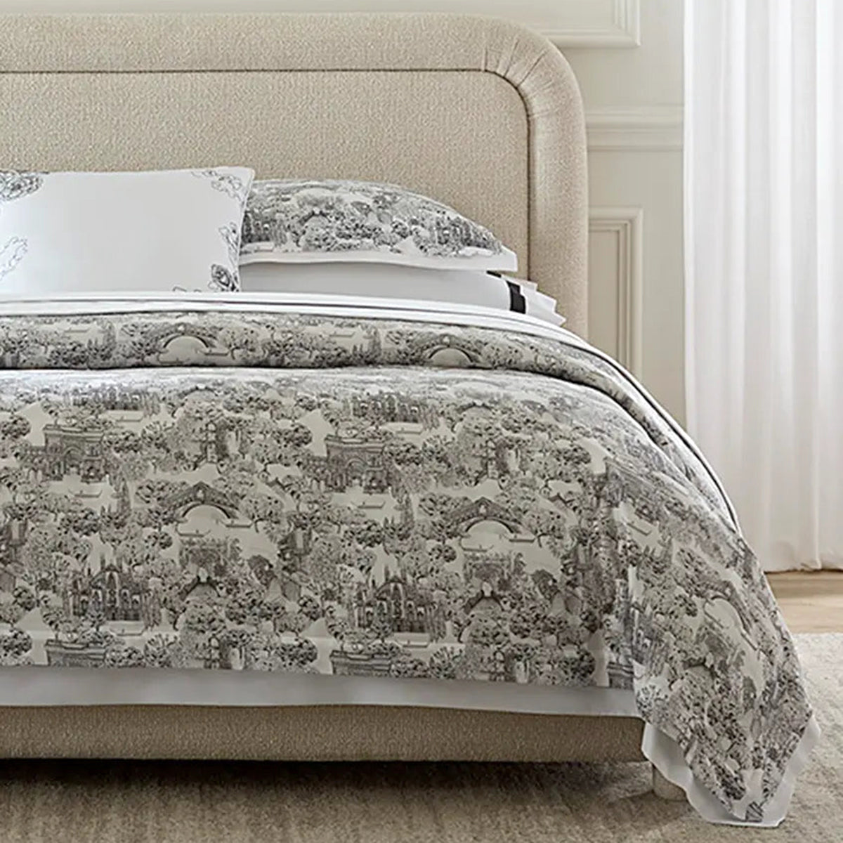 An image of Sferra Vieterra Duvet Cover
