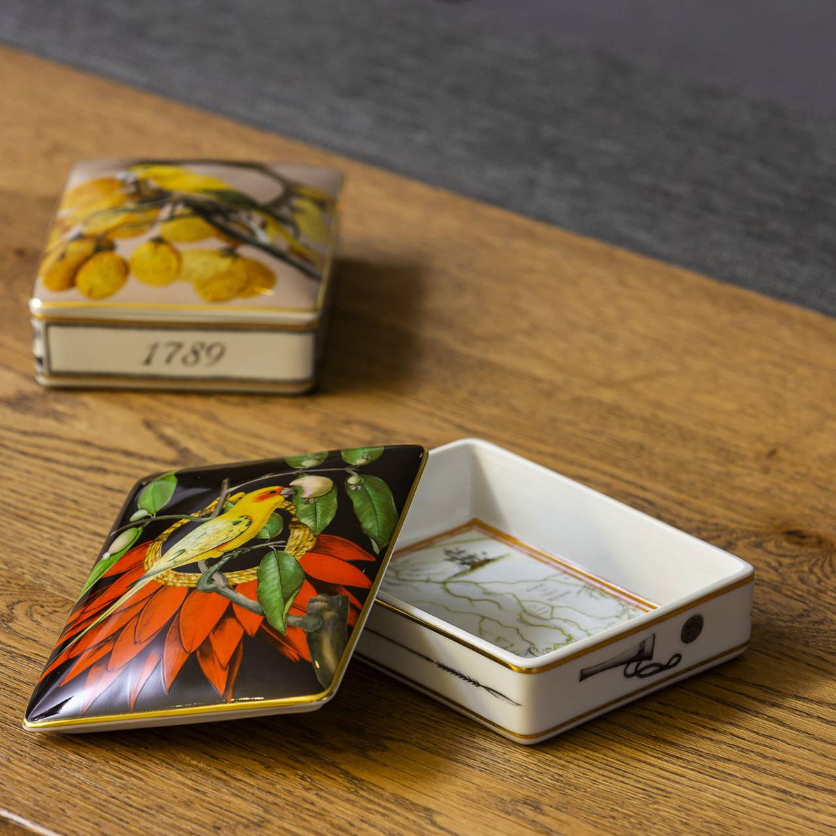 Vista Alegre Amazonia Card Box Dark