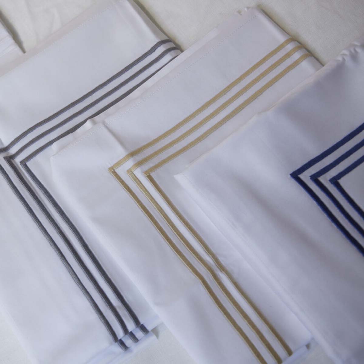 An image of Gracious Home 3-Line Embroidered Sham