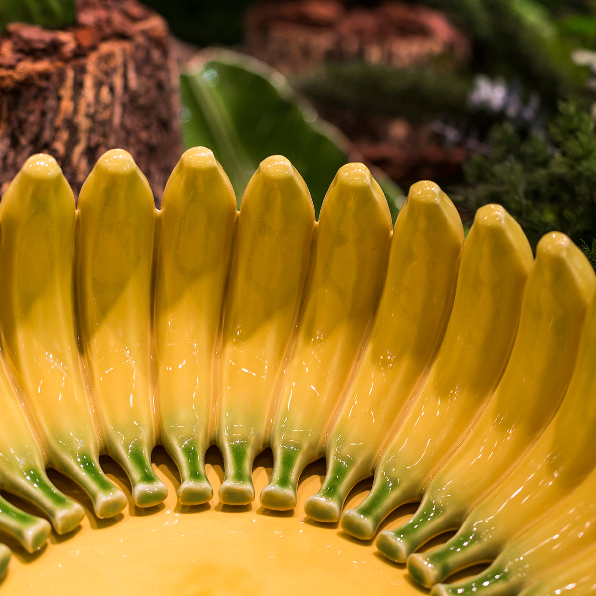 An image of Bordallo Pinheiro Banana da Madeira Bananas Centerpiece