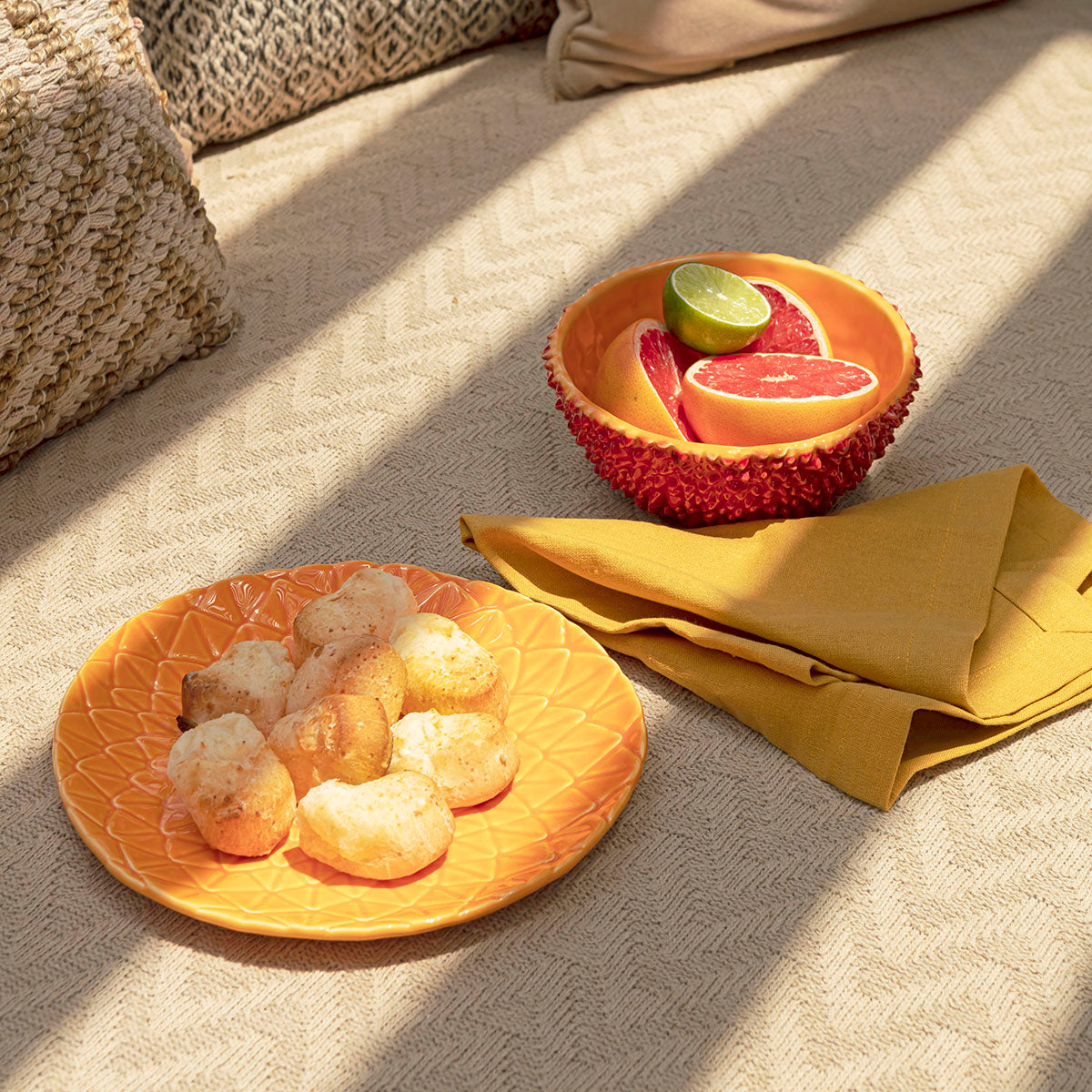 Bordallo Pinheiro Amazonia Fruit Plate