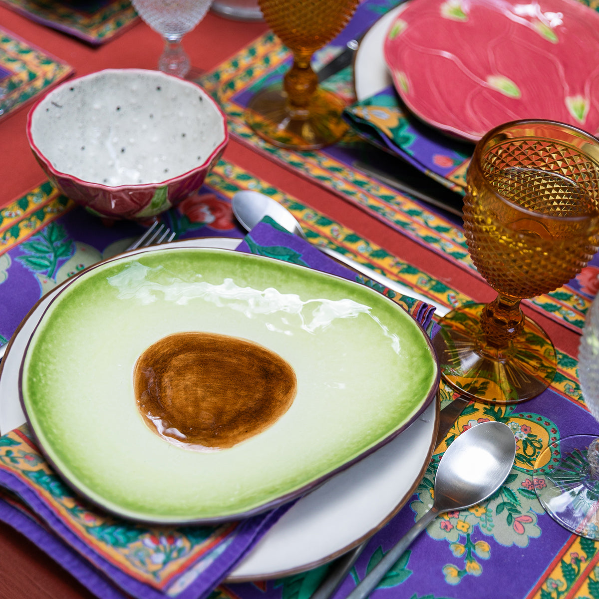 Bordallo Pinheiro Tropical Fruits Avocado Dessert Plate