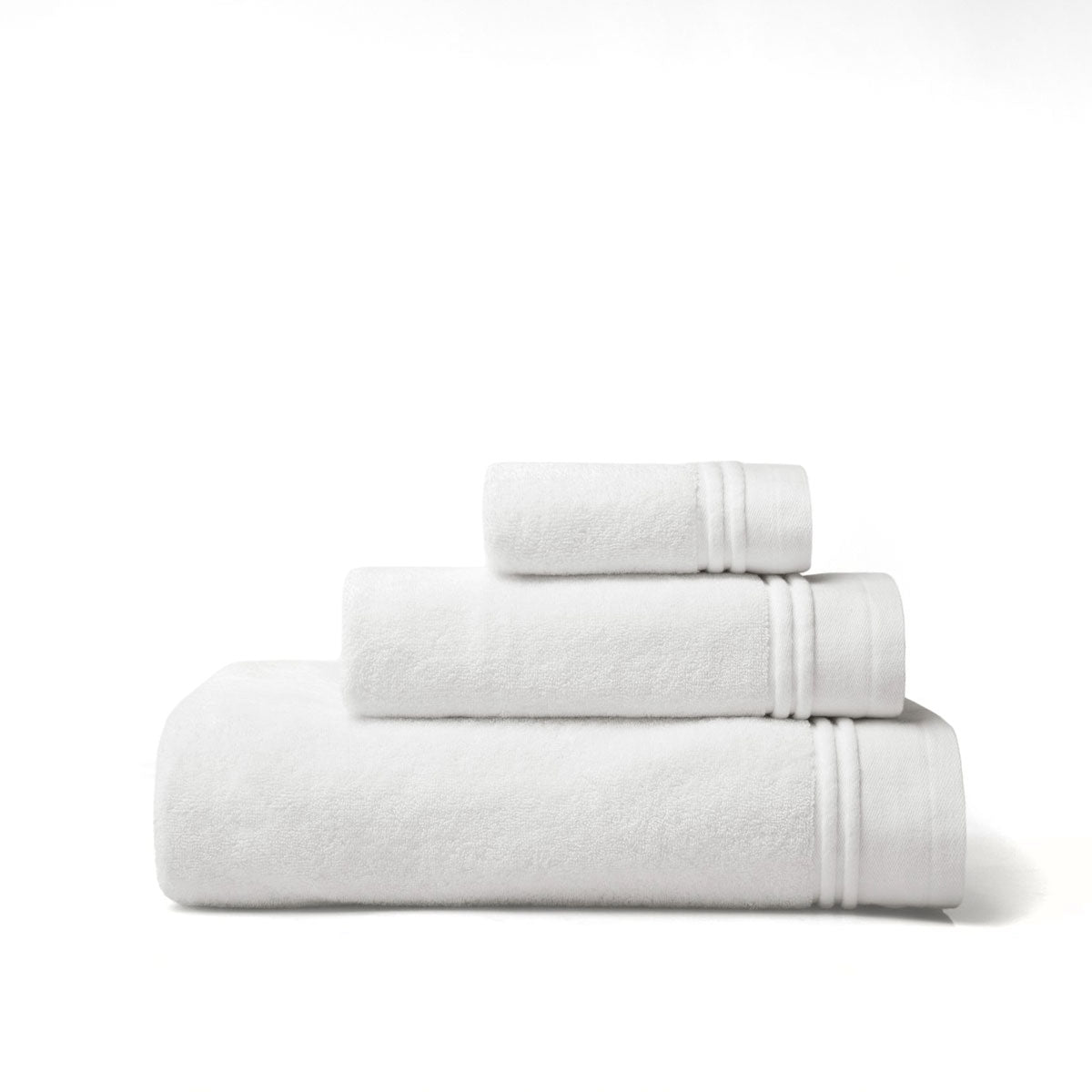 An image of Sferra Aura Nuova Hand Towel