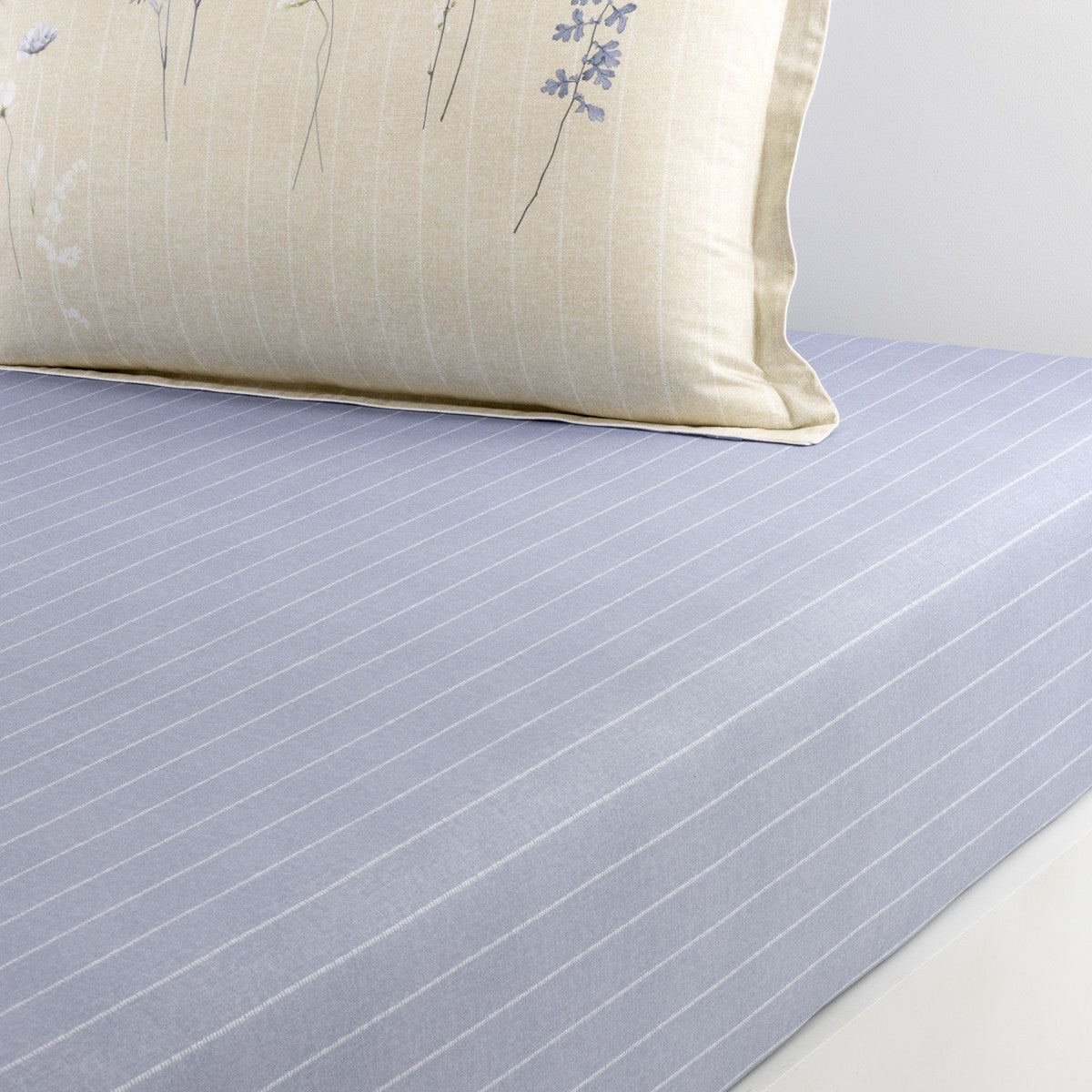 Yves Delorme/Boss  Azure Mist Fitted Sheet