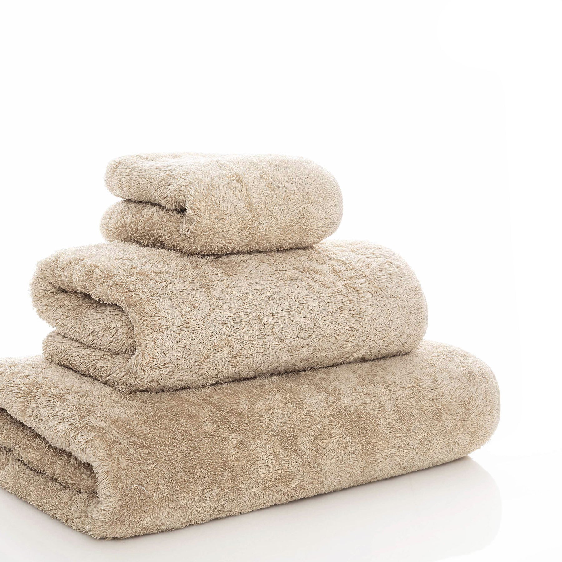 An image of Graccioza Egoist Bath Sheet