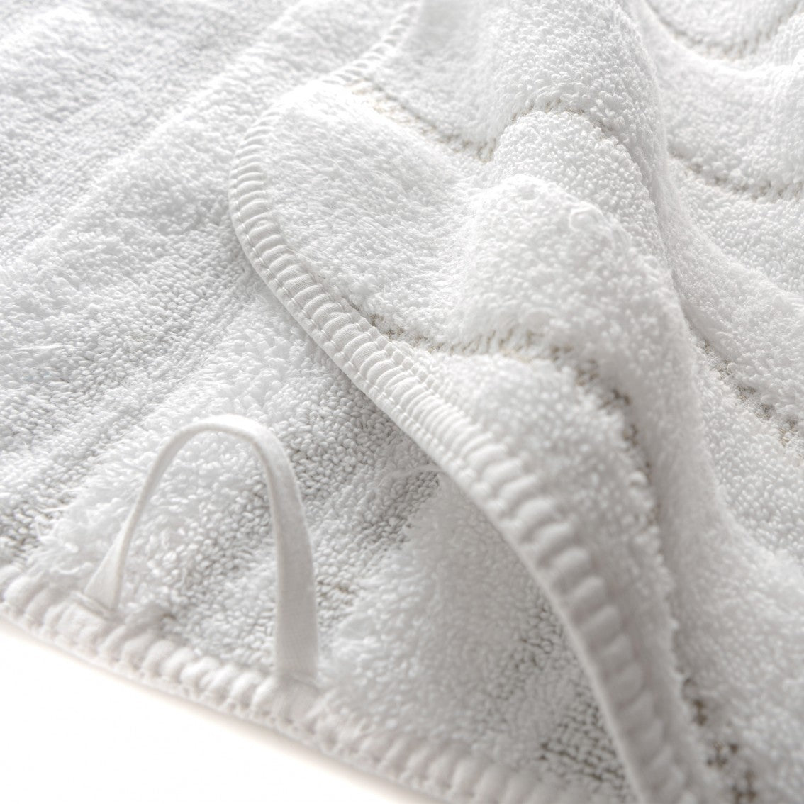 An image of Graccioza Opera Bath Towel