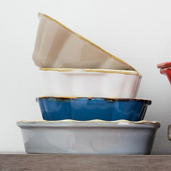 An image of Vietri Italian Bakers Pie Dish