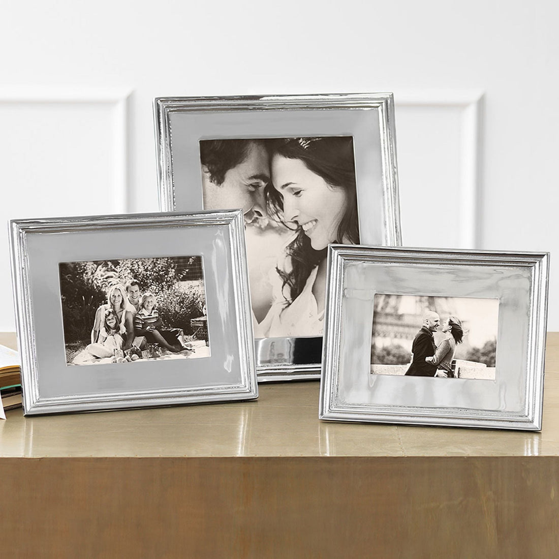 Mariposa Classic Picture Frame