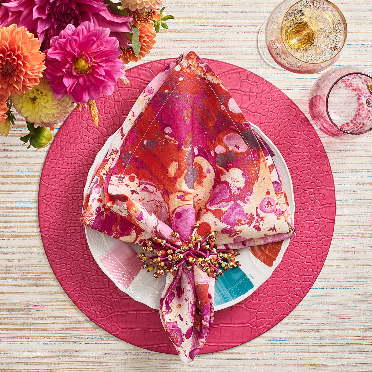 Kim Seybert Slick Napkin - White/Pink/Orange
