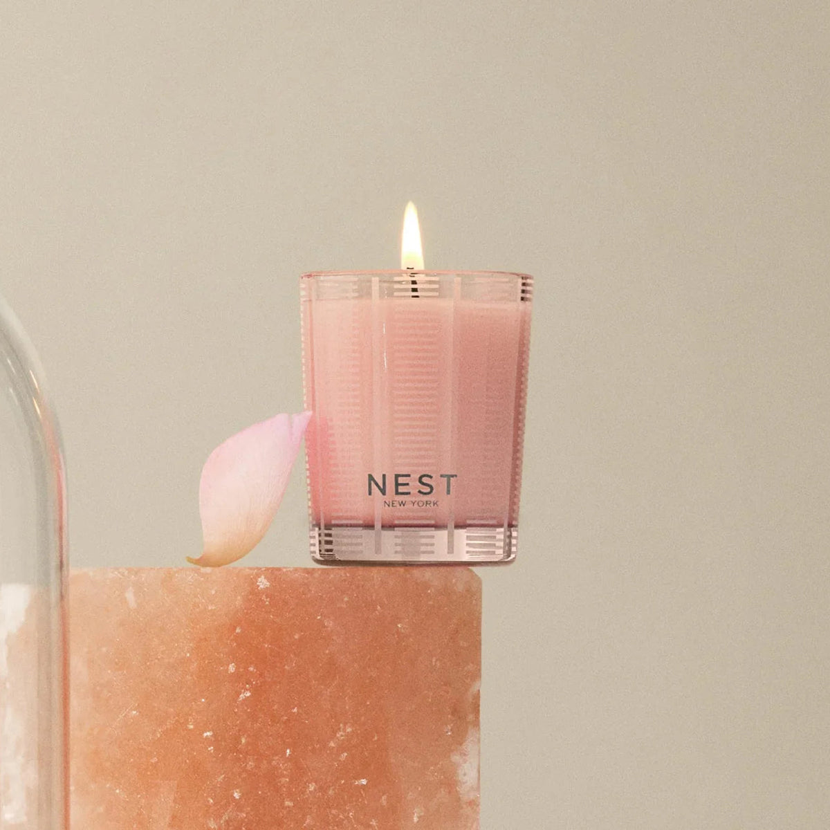 An image of Nest Fragrances Himalayan Salt & Rosewater Votive Candle 2 oz