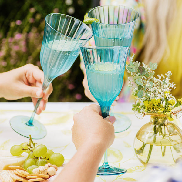 An image of Vietri Natalia Water Glass