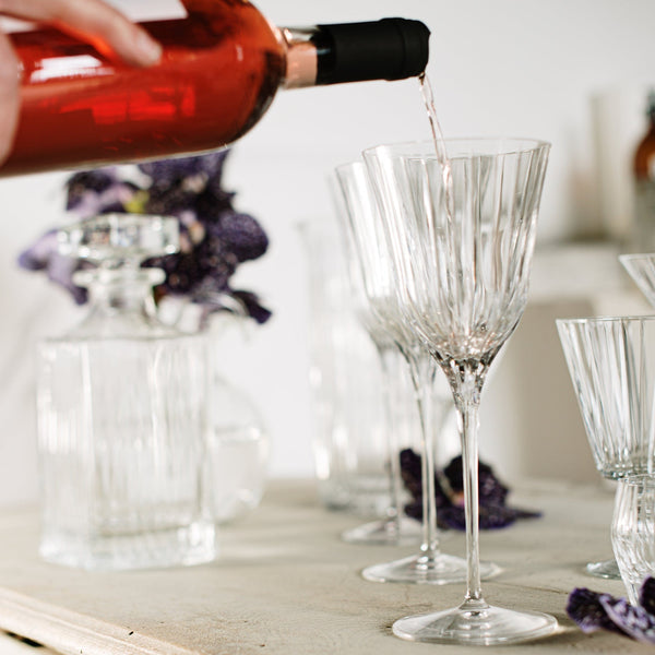 An image of Vietri Natalia Wine Glass