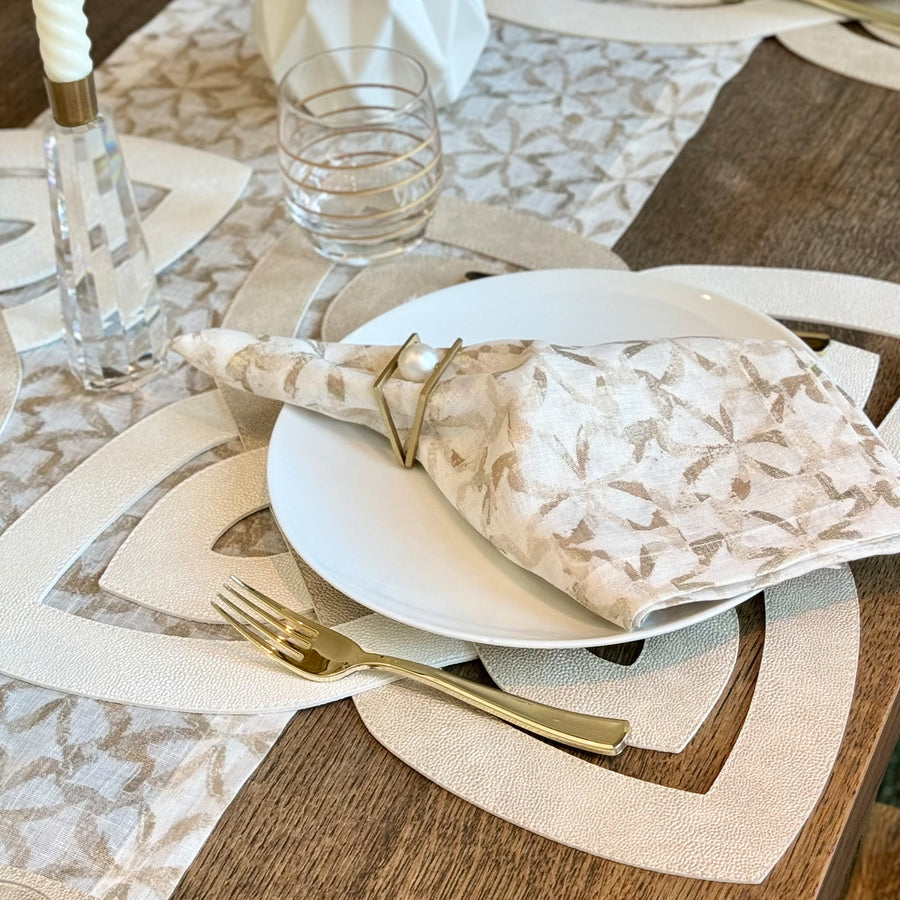 Bodrum Floating Pearl Set of 4 Napkin Ring
