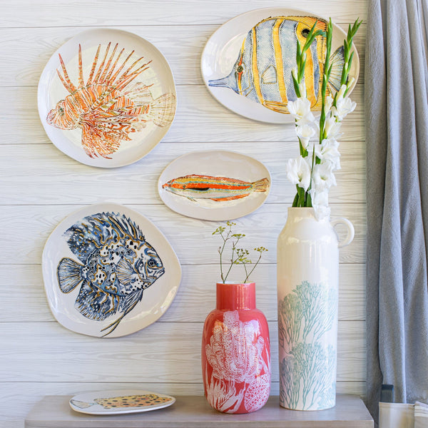 An image of Vietri Reef Discus Fish Oblong Round Platter