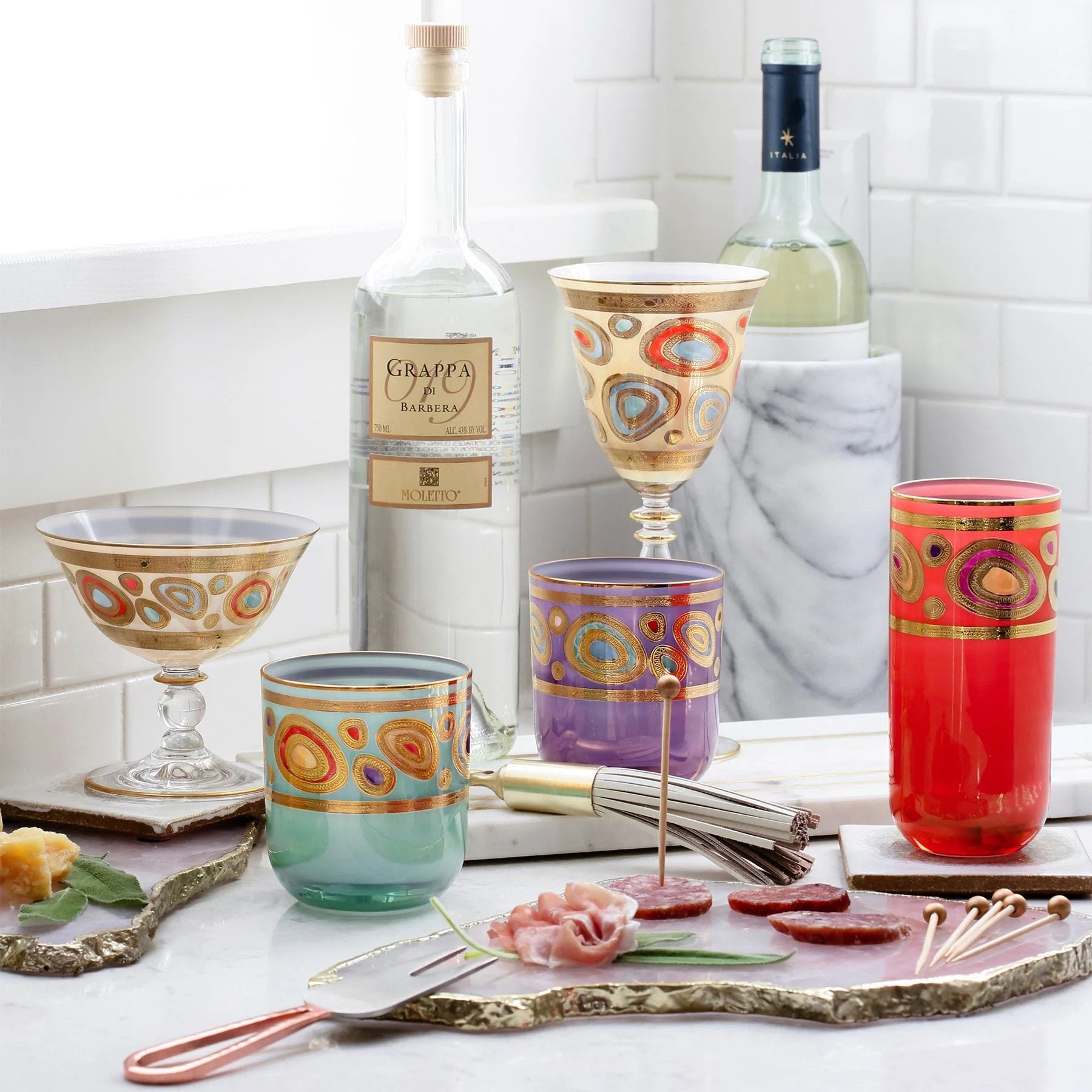 An image of Vietri Regalia Wine Glass