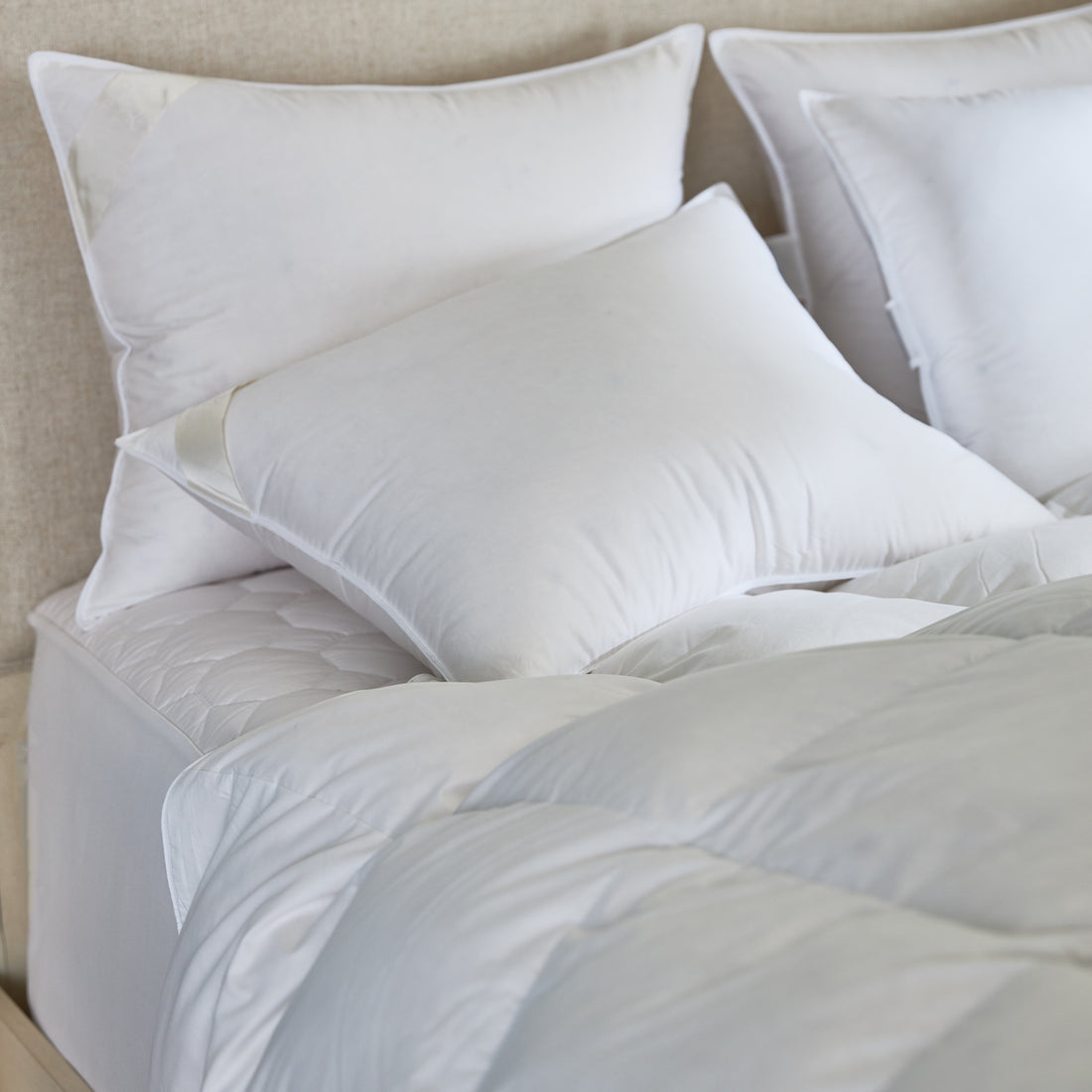 An image of Scandia Home Chamonix Pillow