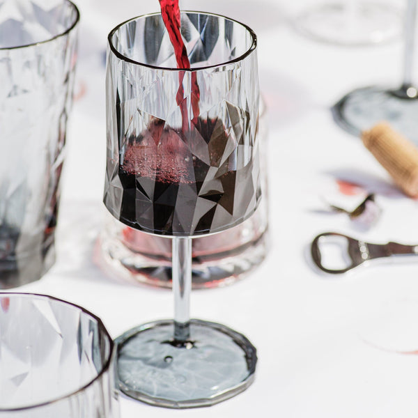 Vietri Superglass Wine Glass