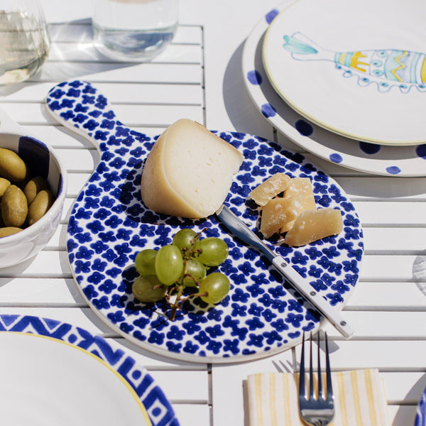 An image of Vietri Santorini Flowers Round Cheese Board