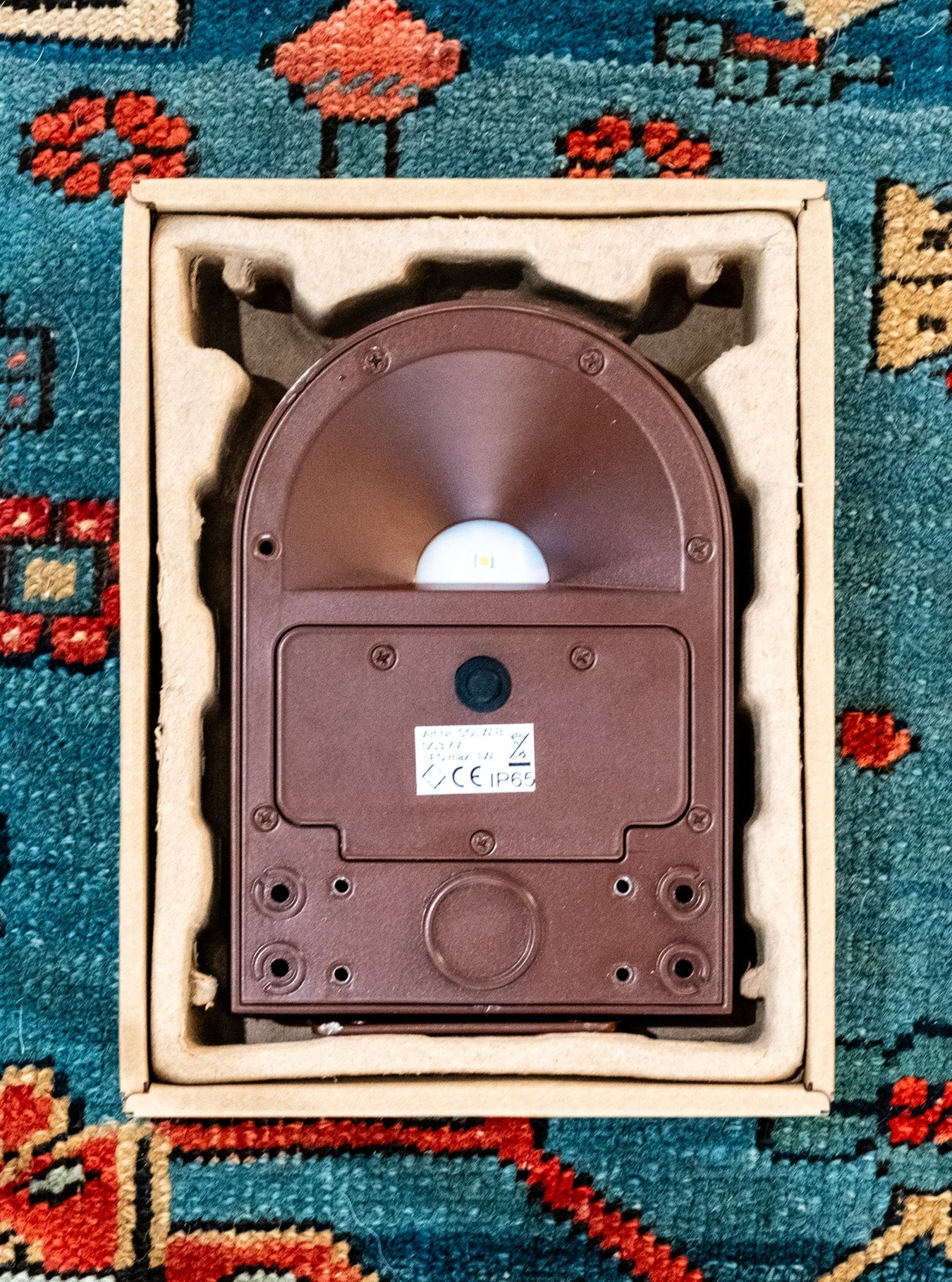 An image of Solzo Post Light